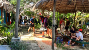 The Seaside Bungalow Hostel and Bar